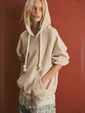 NWT FREE PEOPLE LOOPED IN HOODIE
